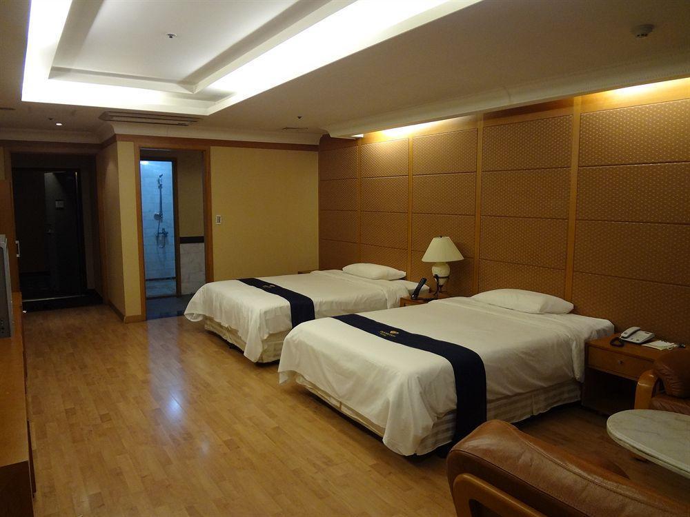 Diamond Tourist Hotel ปูซาน ภายนอก รูปภาพ