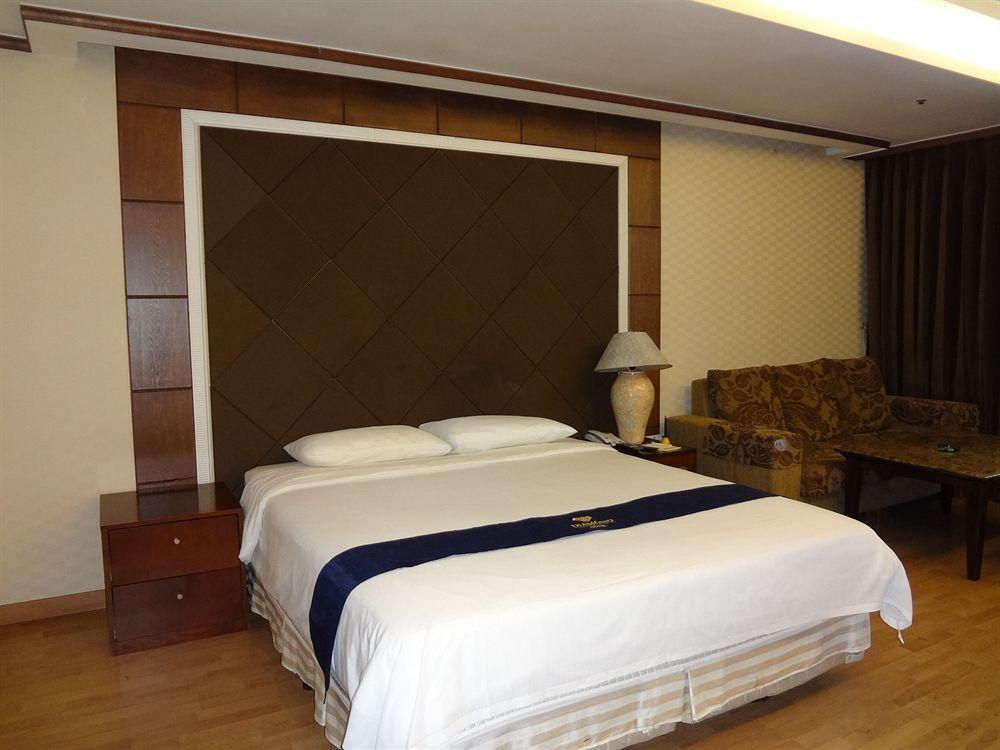 Diamond Tourist Hotel ปูซาน ภายนอก รูปภาพ